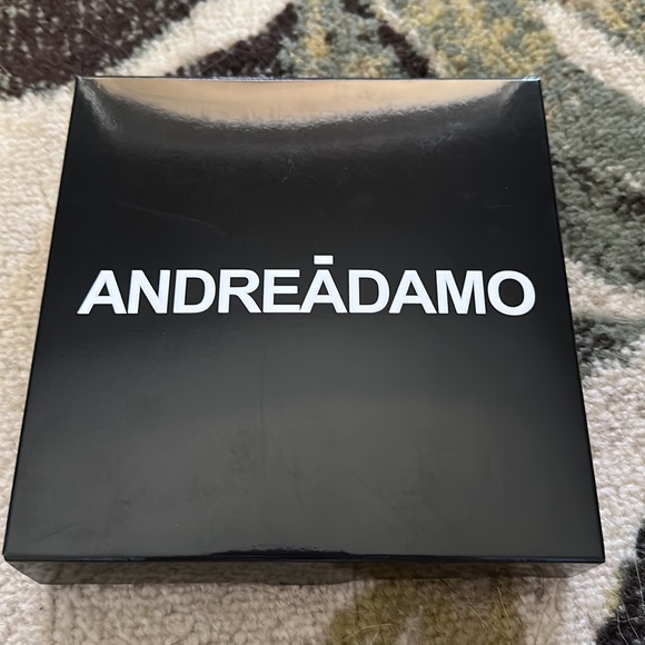ANDREĀDAMO Ribbed Cut-Out Halter Neck Bra Top - Picture 7 of 7